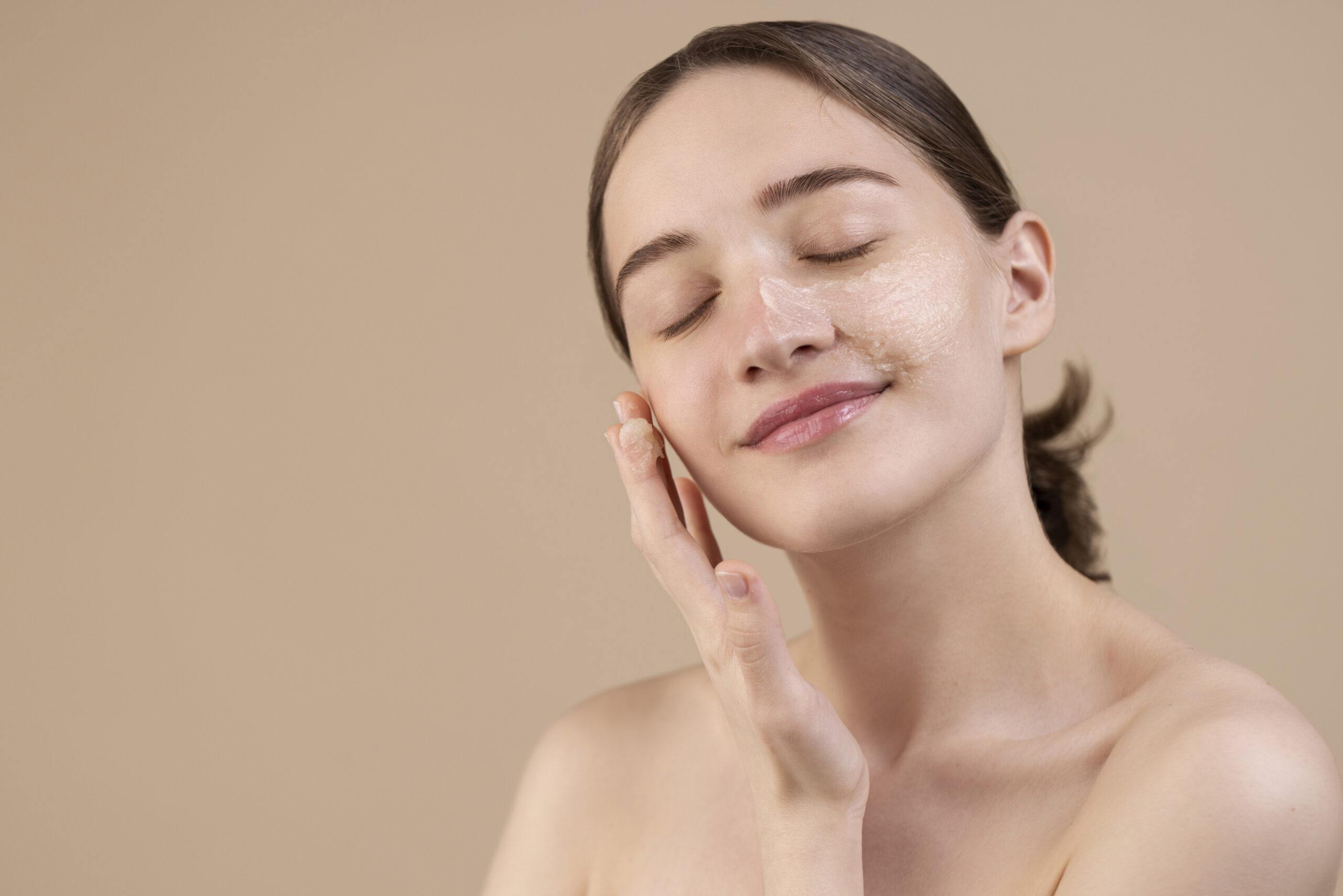 Hydrating vs Exfoliating Skin